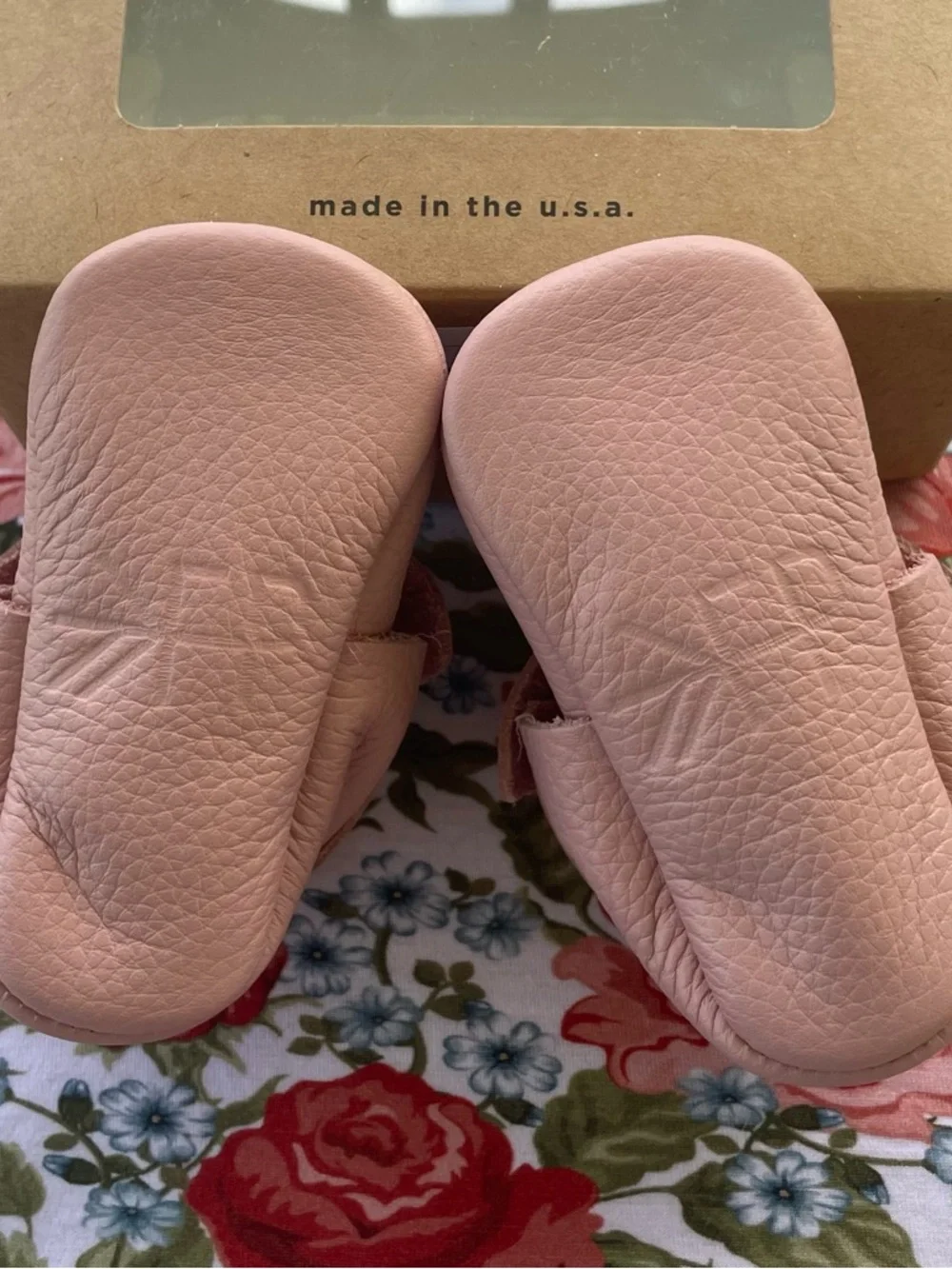 SALE!! Freshly Picked Knotted Bow Leather Baby Moccasins in ‘Blush’ (size: 2)